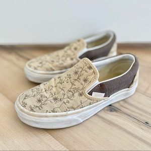 Vans Slip On Sneakers, Floral